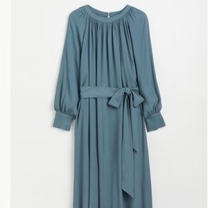 Sz. 24 - 4X  H&M+ Tie-belt Crêped Dress - NWT